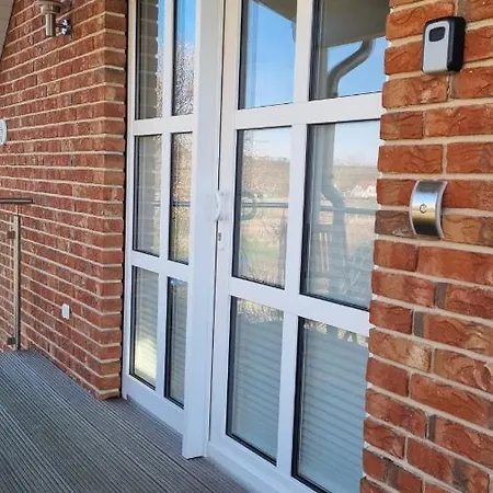 Ferienwohnung Ruegen 1, Alt Reddevitz 108, Insel Ruegen, Mit Kamin
