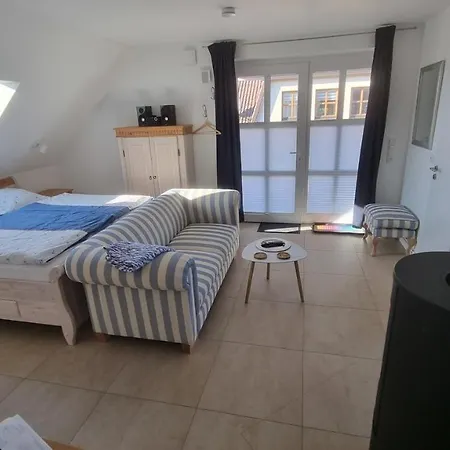 Ferienwohnung Ruegen 1, Alt Reddevitz 108, Insel Ruegen, Mit Kamin Lejlighed Middelhagen